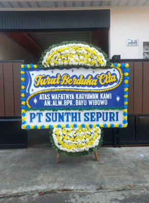 Papan Bunga Duka di Padang Jati
